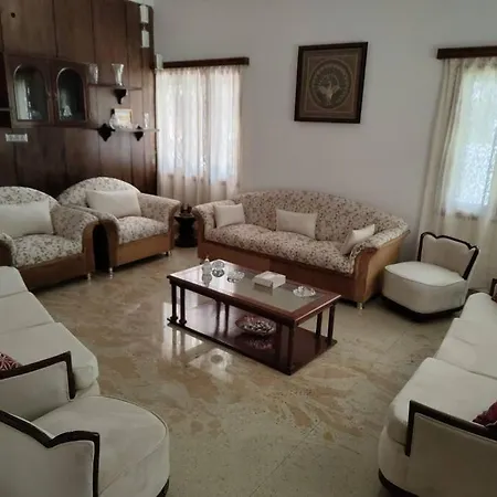 Welcoming 3-Bedroom Villa In Bengaluru